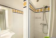 Sehr gepfegte 2 Zimmerwohnung mit Loggia und KFZ-Abstellplatz in zentraler Lage und Fernblick