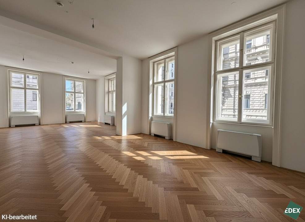 Erstbezug nach Sanierung – Repräsentatives Altbau-Büro nahe Rathaus mit Terrasse
