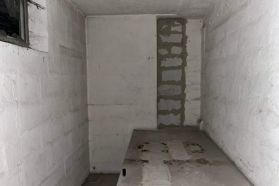 Mischekgasse - 7,75m2 großes Lager im Keller zu mieten, Gewerbeobjekt-miete, 57,89,€, 2320 Bruck an der Leitha