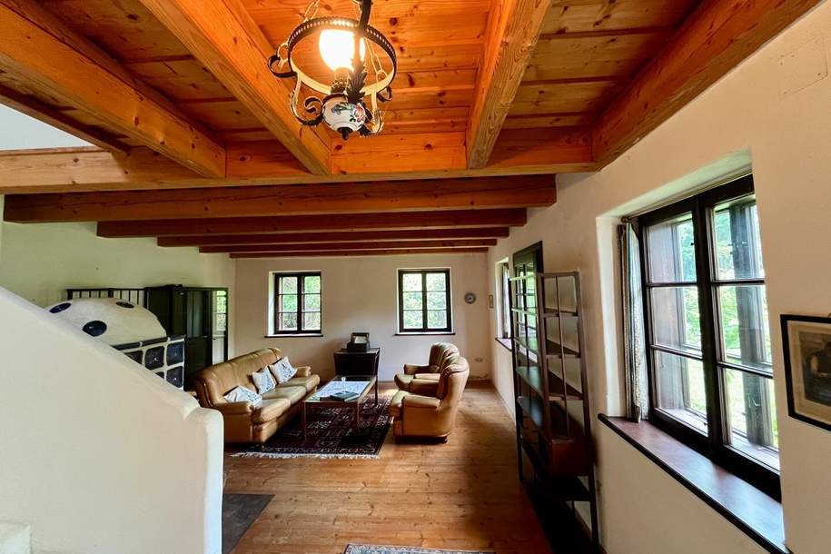 Historisches Anwesen mit eigenem Wald in Hanglage und besonderem Charme!, Haus-kauf, 295.000,€, 2114 Mistelbach