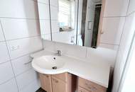 Großzügiges Wohnhaus mit Pool, Einliegerwohnung & Terrasse in Ruhelage - laufend modernisiert