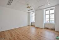 Helles Büro mit optimaler Verkehrsanbindung am Augarten