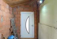 Sanierungsbedürftiger Bungalow mit großem Grundstück - in ruhiger, sonniger Lage