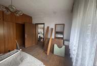 Sanierungsbedürftiges Einfamilienhaus mit viel Potenzial in ruhiger Siedlungslage in Kemeten