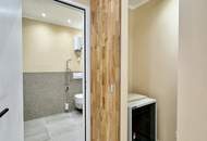 Schwedenplatz! Dachgeschoß-Maisonette mit Terrasse in wunderschönem Bürogebäude!