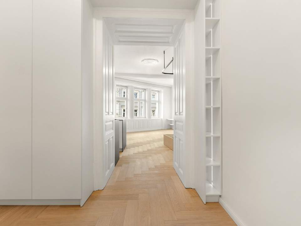 Altbauwohnung mit Klimatisierung und maßgefertigtem Interieur