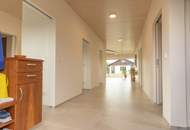 Moderner Bungalow auf großem Grundstück &amp; Nebenhaus