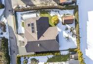 Sonniges Einfamilienhaus mit Pool, großem Keller & Ausbaupotenzial