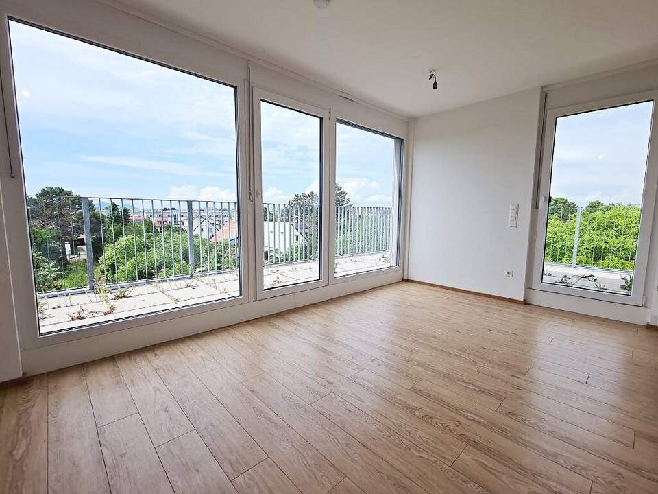 GRÜNBLICK, RUHELAGE, sonniges 46 m2 Dachgeschoß mit 20 m2 Terrasse, 2 Zimmer, Komplettküche, Wannenbad, Lavendelweg