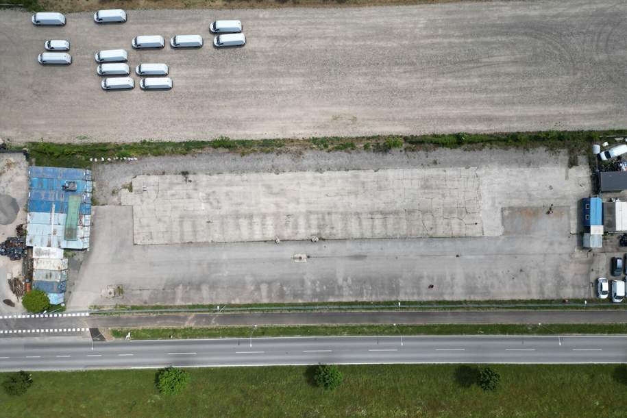 Asphaltierte Freifläche mit ca. 3.700m² | Autobahnanbindung | eingezäunt | Kanal, Strom & Wasser vorhanden, Gewerbeobjekt-miete, 6.660,00,€, 2203 Mistelbach