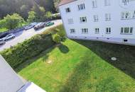 Großzügige und helle zwei Zimmer Wohnung am Fuße des Anningers