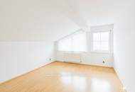 Panorama-Loge: Penthouse mit Seeblick in Seeboden. Carport. Neuwertig.