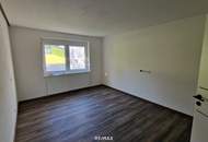 Großes Haus mit 2 Wohneinheiten und schönem Garten in ruhiger Lage in Neuhaus