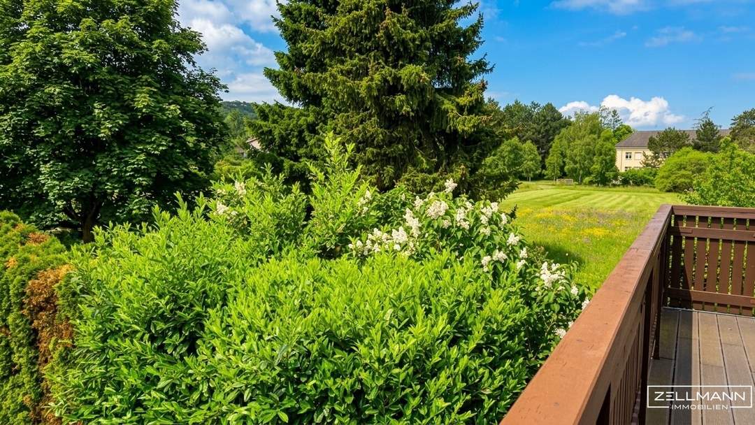 Hausartiges Wohnen in Rodaun – großzügige Maisonette mit Balkon und Garage | ZELLMANN IMMOBILIEN