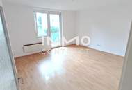 Sonnige Wohnung mit Balkon, Blick in den Garten, Ruhelage am grünen Hügel über der Stadt