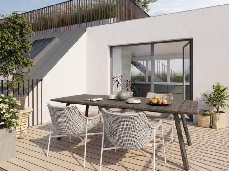 SONNIGER FREIRAUM ÜBER DER STADT – DACHTERRASSENWOHNUNG MIT SÜDAUSRICHTUNG