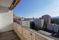 Helle 3-Zimmer-Wohnung mit Loggia - WG geeignet!