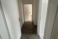 AB SOFORT: frisch sanierte, helle Single-Wohnung mit idealer Raumaufteilung in Steyr Münichholz! Gemütliche Wohnküche und separates Schlafzimmer versprechen höchsten Wohnkomfort!