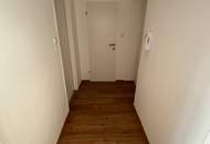 Sanierung abgeschlossen: lichtdurchflutete 1-Zimmer-Wohnung mit optimaler Raumaufteilung – komfortabel, leistbar und mitten im Grünen! Mit praktischem Abstellraum, Aufzug und hellem Badezimmer!