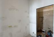 RUHIGES INNENHOF-ALTBAUJUWEL NÄHE MILLENNIUM CITY – ERSTBEZUG NACH DESIGN-SANIERUNG