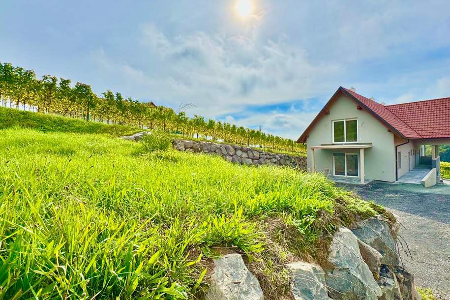 3-Zimmer Dachgeschosswohnung inmitten der Weinberge von Klöch - Erstbezug!, Wohnung-kauf, 353.484,€, 8493 Südoststeiermark