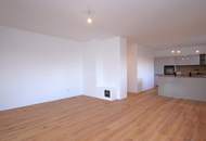 Kernsaniert und schlüsselfertig: Maisonette-Wohnung mit Garage und Garten