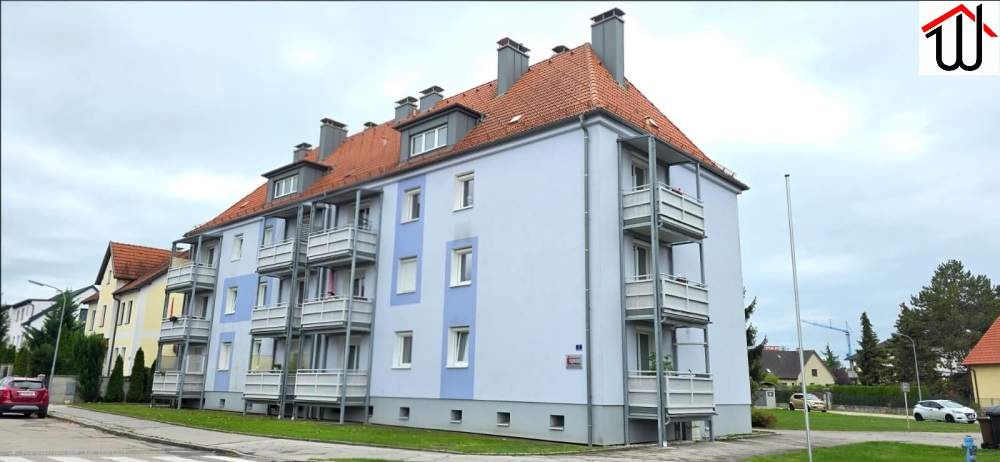 Lichtdurchflutete 2 Zimmer Wohnung in ruhiger Lage