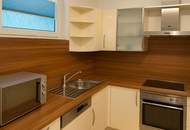 Ruhige 2-Zimmer-Wohnung mit Hof-Loggia und Tiefgaragenplatz