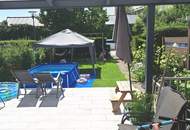 RIED IM INNKREIS: Charmantes kleines Reihenhaus mit großzügiger Terrasse und sonnigem Garten!