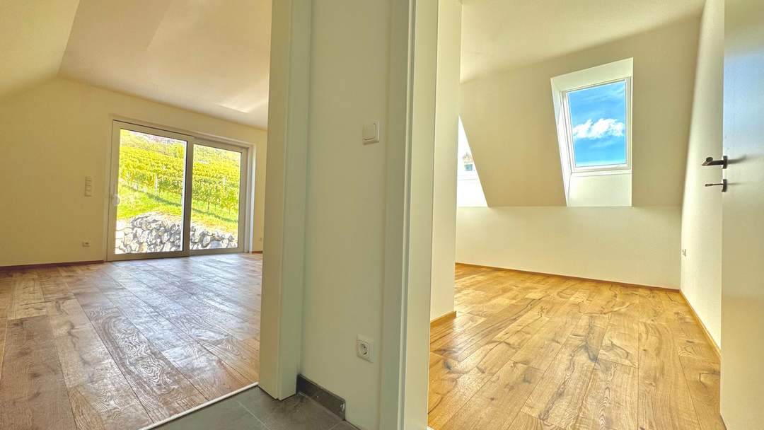 3-Zimmer Dachgeschosswohnung inmitten der Weinberge von Klöch - Erstbezug!