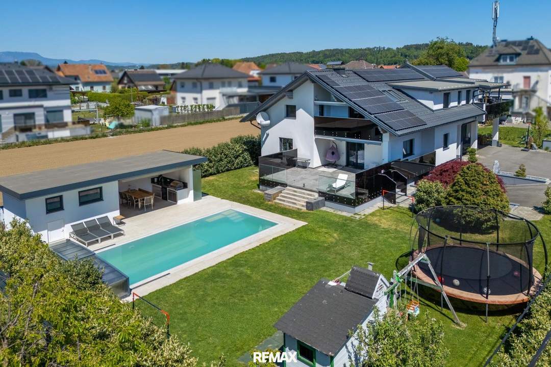 Familienparadies samt Pool und 4 Garagen in Gössendorf!