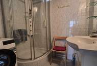 Wohnhaus mit Altbestand und Scheune