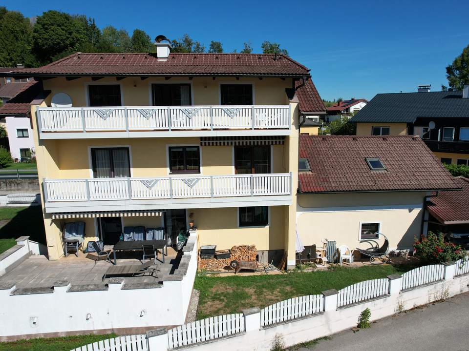 Wohnhaus mit 3 Wohneinheiten nahe dem Krottensee