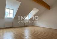 Schicke 2-Zimmer Dachgeschoss-Wohnung am Pfarrplatz 13