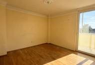 Wohnen mit Komfort und Ausblick – zentrale 2,5-Zimmer-Wohnung in Baden