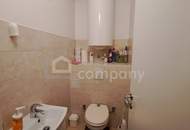 Großzügige Wohnung in bester Lage - Perfekt für Familien! 3 Zimmer, Balkon &amp; top Ausstattung (inkl.Möbel) für nur 199.000 €! Viele freie Parkplätze in Hof!