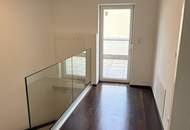 Klimatisierte Altbauwohnung mit großzügigem Wohnbereich, Tischlerküche und Terrasse in Maria Lanzendorf