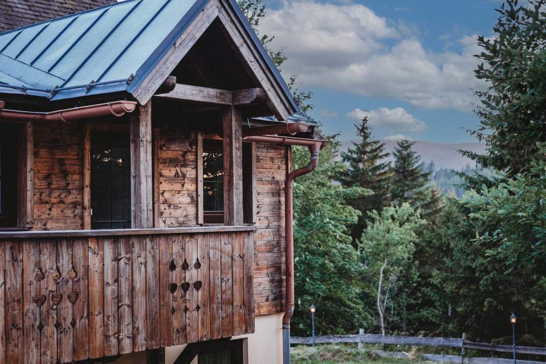 Naturresort auf 1.100 m mit eigenem Skiparadies &amp; Ausbaupotenzial in Toplage der Steiermark