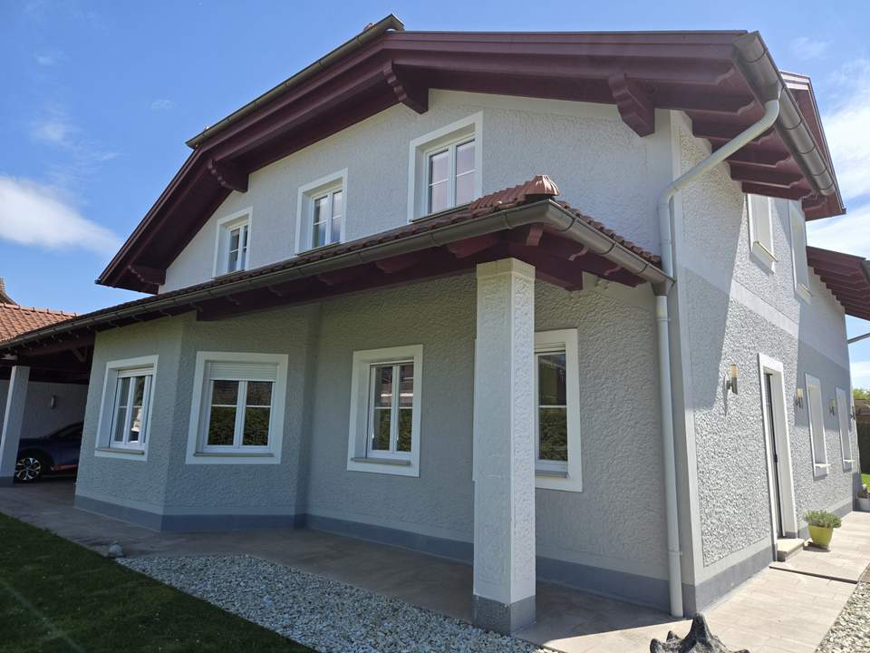 Ein Ort zum Glücklichsein - Charmantes Einfamilienhaus mit Pool, Sauna, Doppelgarage, Carport und sonnigem Garten