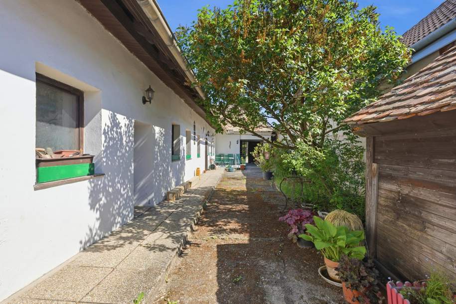 Renovierungsbedürftiges Bauernhaus mit idyllischem Garten in Schalladorf, Haus-kauf, 129.900,€, 2022 Hollabrunn
