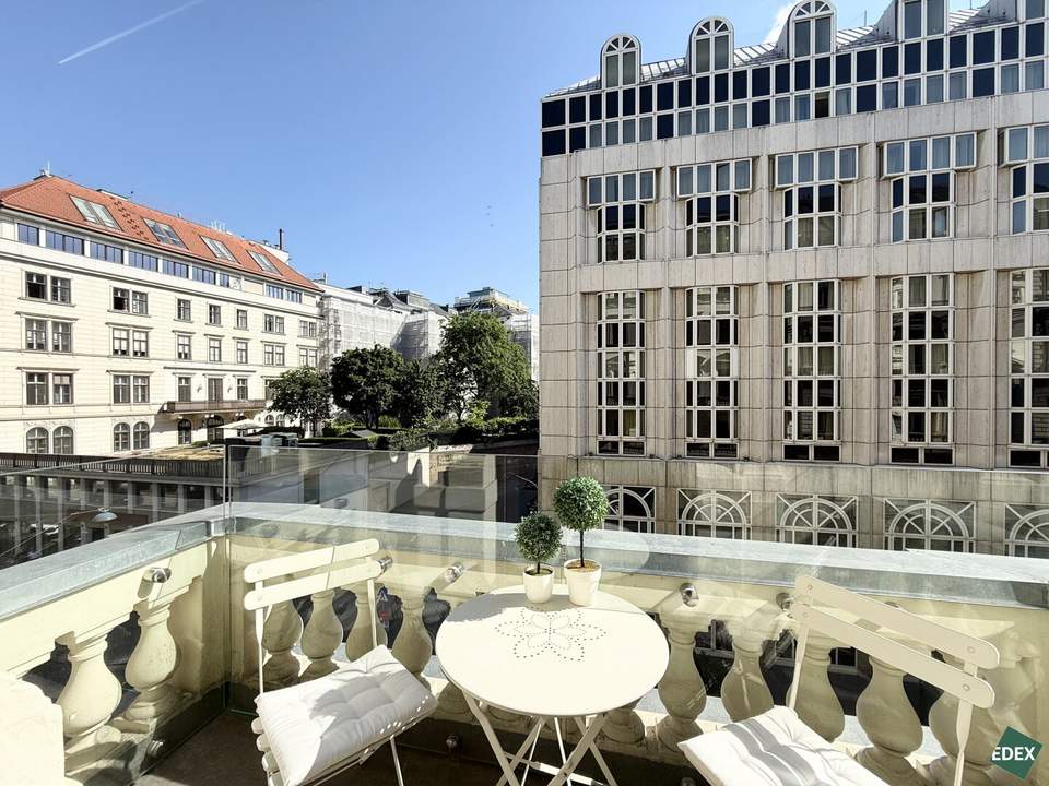 Beautiful 5-room apartment with two balconies in typical Viennese style