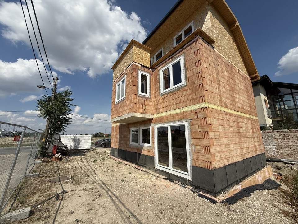 ERSTBEZUG | VOLLUNTERKELLERT | DACHTERRASSE | LUFTWÄRMEPUMPE | KAMIN