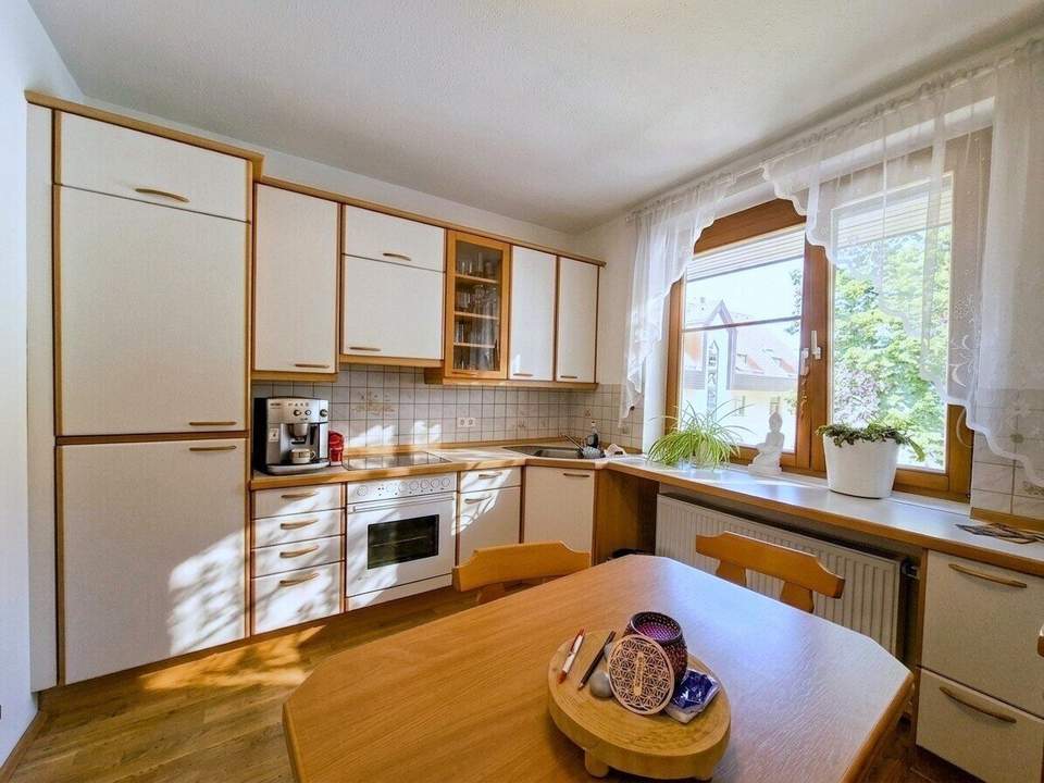 Gemütliche 2-Zi-Wohnung im 1. Stock mit Balkon und Abstellplatz für PKW