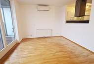 FERNBLICK, DACHGESCHOSS, 102 m2 Maisonette, 3 Zimmer, Komplettküche, Wannenbad, Parketten, Innstraße