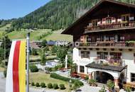 Hotel-Ensemble mit Luxus-Chalets am Tor zum Großglockner