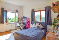 Mit (Sonnen)SCHIRM, CHARME und (Wasser)MELONE: Einfamilienhaus mit Pool und Fernblick am Ölberg