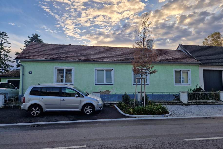 SANIERUNGSBEDÜRFTIGER BUNGALOW MIT TRAUMHAFTEM GARTEN ODER IHR BAUGRUNDSTÜCK FÜR IHR TRAUMHAUS IN ALLERBESTER WOHN- UND ZENTRUMSLAGE VON ABSDORF, Haus-kauf, 390.000,€, 3462 Tulln