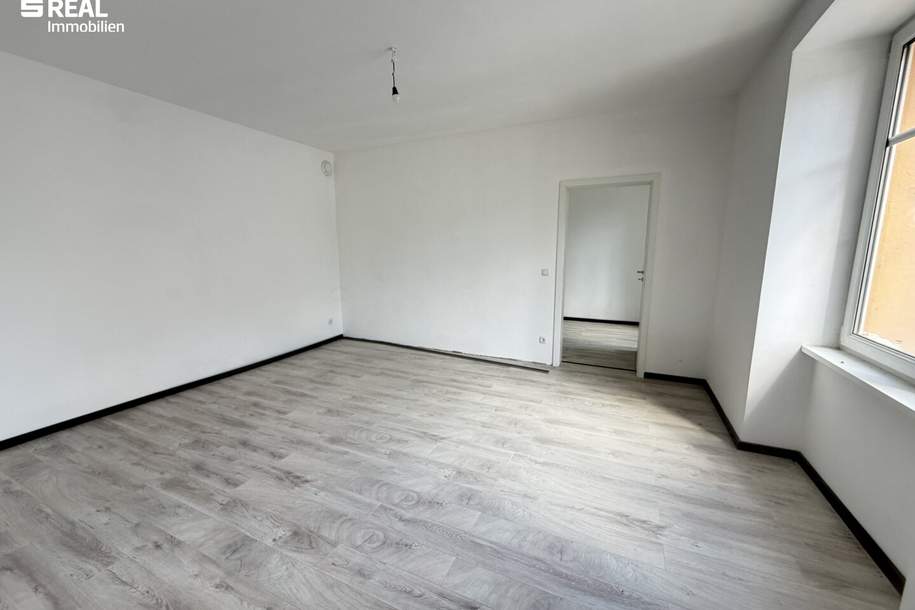 Leistbare Eigentumswohnung mit zwei Stellplätzen und Gestaltungspotenzial, Wohnung-kauf, 95.000,€, 2452 Bruck an der Leitha