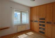 Einzigartige DG-Wohnung mit 2 Terrassen und Wintergarten in Ruhelage