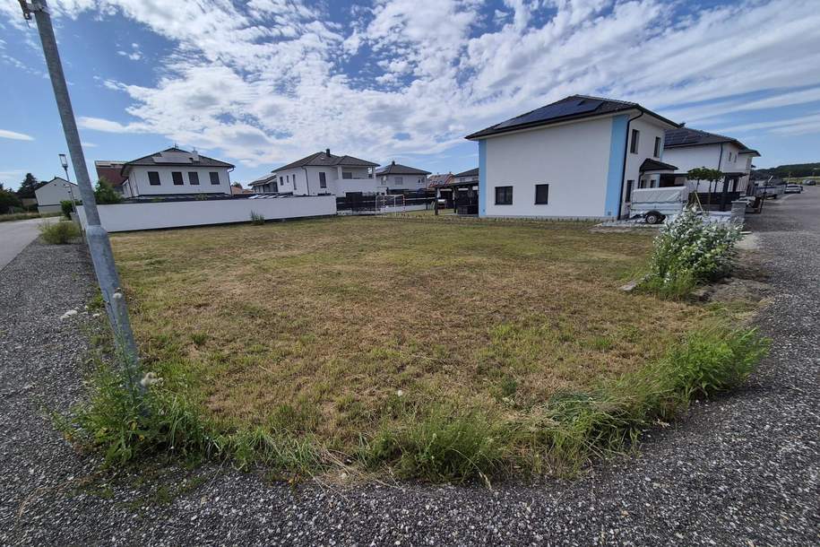 BAUPARZELLE MIT BAUZWANG INKL. AUFSCHLIESSUNGSABGABE, Grund und Boden-kauf, 215.000,€, 2000 Korneuburg